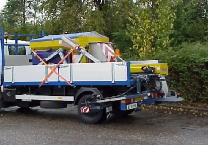van-der-horst-carrosseriebouw-laadliften-kranen-4